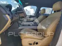 2016 Ford EXPLORER photo