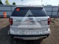 2016 Ford EXPLORER photo