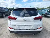 2016 Hyundai Tucson photo