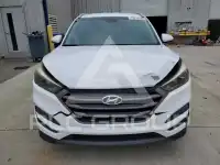 2016 Hyundai Tucson photo