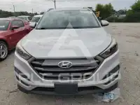 2016 Hyundai Tucson photo