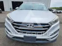 2016 Hyundai Tucson photo