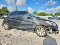 2016 Hyundai Accent photo