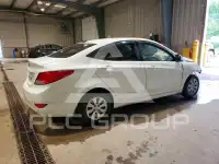 2016 Hyundai Accent photo