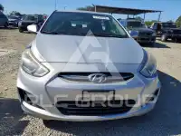 2016 Hyundai Accent photo