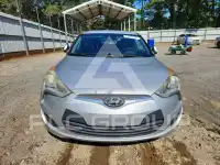 2016 Hyundai Veloster photo