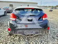 2016 Hyundai Veloster photo