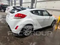 2016 Hyundai Veloster photo