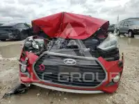 2016 Hyundai Veloster photo