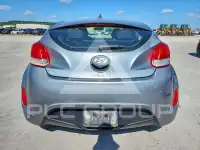 2016 Hyundai Veloster photo