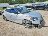 2016 Hyundai Veloster photo