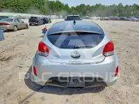 2016 Hyundai Veloster photo