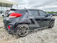2016 Hyundai Veloster photo