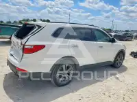 2016 Hyundai Santa Fe photo