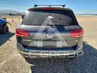 2016 Volkswagen Touareg фото