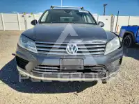 2016 Volkswagen Touareg фото