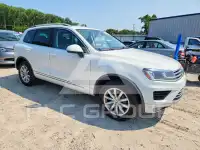 2016 Volkswagen Touareg фото