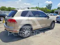 2016 Volkswagen Touareg фото