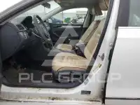 2016 Volkswagen Passat photo