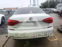 2016 Volkswagen Passat фото