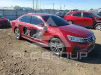 2016 Volkswagen Passat photo