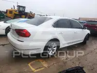 2016 Volkswagen Passat фото