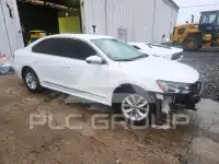 2016 Volkswagen Passat фото