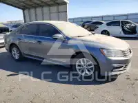 2016 Volkswagen Passat photo