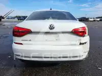 2016 Volkswagen Passat photo