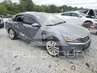 2016 Volkswagen Passat photo