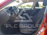2016 Volkswagen Passat photo