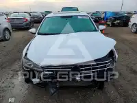 2016 Volkswagen Passat photo
