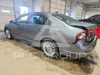 2016 Volkswagen Passat photo