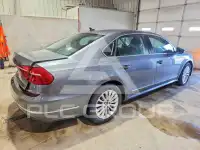2016 Volkswagen Passat photo