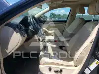 2016 Volkswagen Passat photo