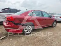 2016 Volkswagen Passat photo