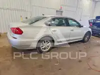 2016 Volkswagen Passat photo