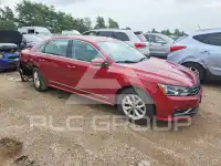 2016 Volkswagen Passat photo
