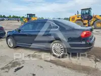 2016 Volkswagen Passat фото