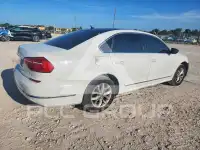 2016 Volkswagen Passat фото