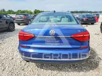 2016 Volkswagen Passat photo