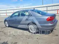 2016 Volkswagen Passat фото
