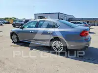 2016 Volkswagen Passat photo