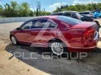 2016 Volkswagen Passat фото