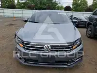 2016 Volkswagen Passat фото