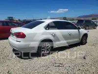 2016 Volkswagen Passat photo