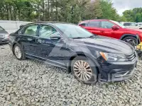 2016 Volkswagen Passat photo