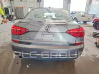 2016 Volkswagen Passat фото