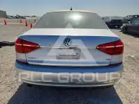 2016 Volkswagen Passat фото