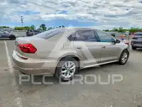 2016 Volkswagen Passat photo
